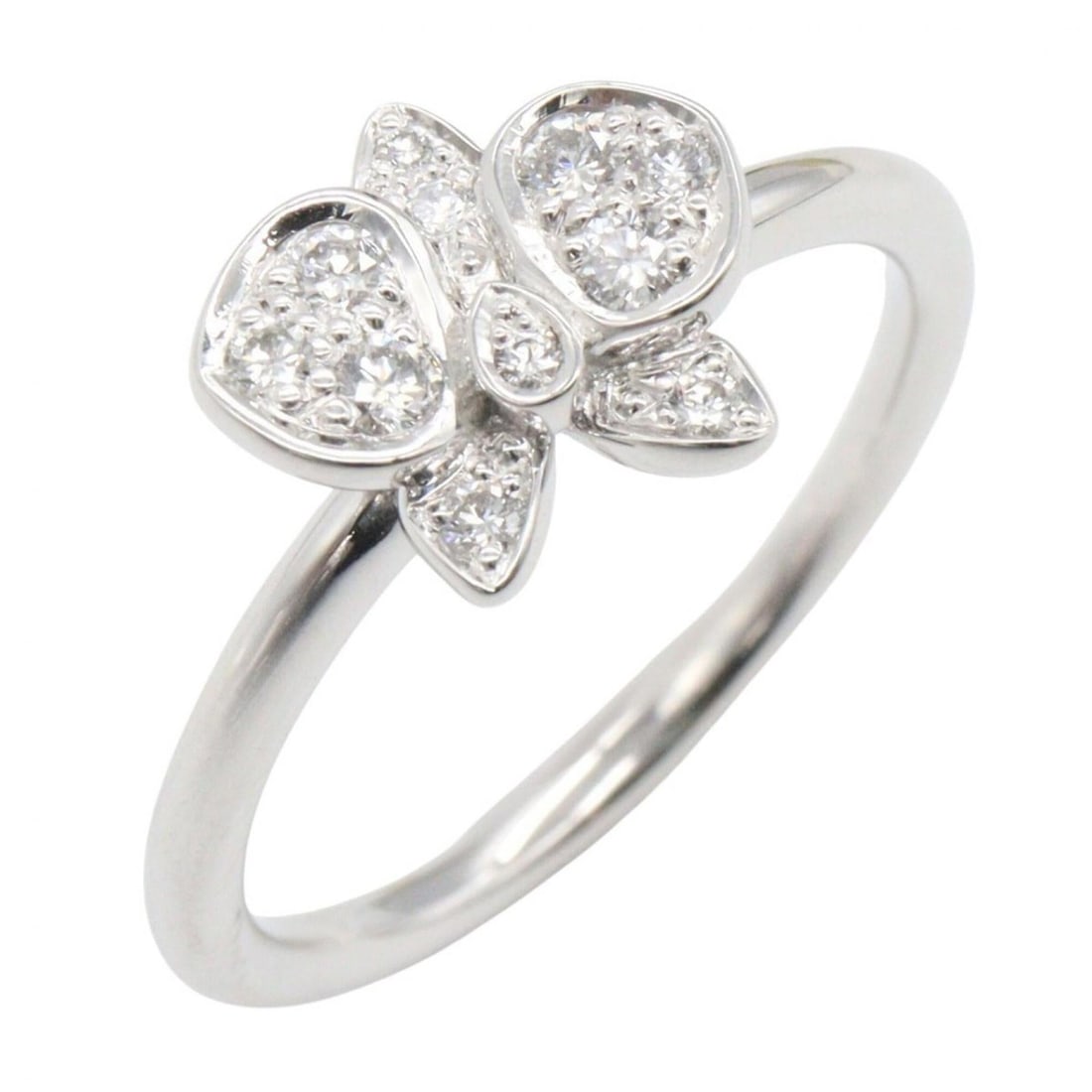 Cartier Caresse d'Orchidée Diamond Ring - 18K White Gold (18KWG) Women's Silver/Clear Tone: --- Catalog ---Category: SizeJP Size: 7.5US Size: 4Category: DesignType: Band ringColor: Clear, SilverStone: DiamondGender: WomenMaterial: White gold (18K)Category: GeneralBrand: Cartier--- Item List 