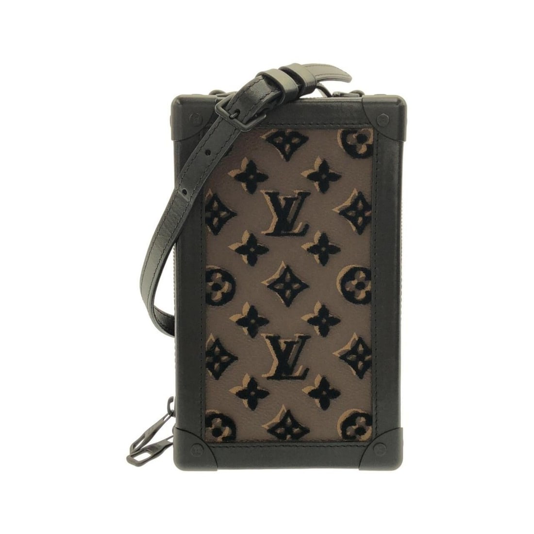 Louis Vuitton Monogram Tuftage Vertical Soft Trunk M45044 Shoulder Bag: --- Catalog ---Category: SizeSize (HxWxD): 20cm x 13cm x 8cm / 7.87'' x 5.11'' x 3.14''Category: DesignType: Shoulder bagColor: Black, MarronGender: Men,WomenMaterial: Coated canvas Category: GeneralM