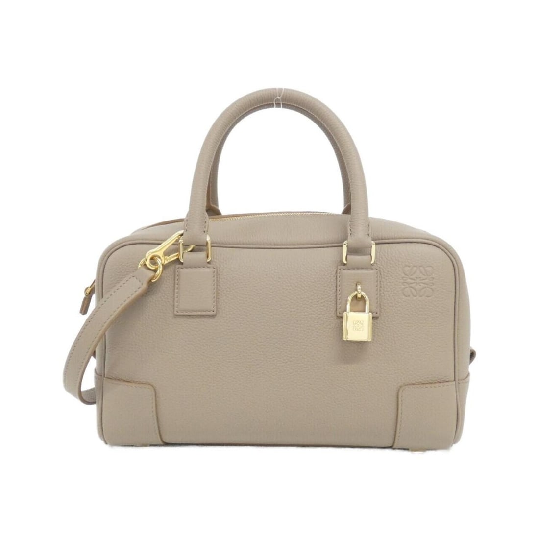 Loewe Amazona 23cm A039N07X02 Handbag: --- Catalog ---Category: SizeSize (HxWxD): 14cm x 23cm x 10cm / 5.51'' x 9.05'' x 3.93''Category: DesignType: HandbagColor: SandGender: Men,WomenMaterial: Leather Hardware Color: GoldLeather/Fur Type: