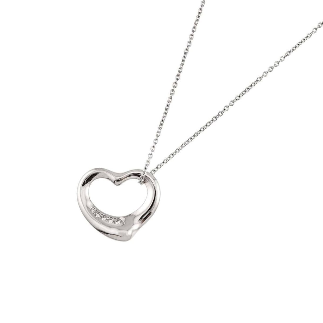 Tiffany & Co. Heart Diamond Necklace, 15.8mm wide, 40cm length, Platinum.: --- Catalog ---Category: SizePendant Size: 13mm x 15.8mm / 0.51'' x 0.62''Neck Circumference: 40 cm / 15.74''Category: DesignGender: WomenMaterial: Platinum 950Necklace Type: NecklaceCategory: General