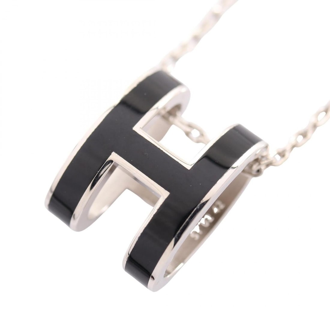 Hermes POP H Necklace, Stainless Steel, Women's Jewelry, Silver/Black: --- Catalog ---Category: SizePendant Size: 16mm x 12mm / 0.62'' x 0.47''Neck Circumference: 39 cm / 15.35''Category: DesignColor: Black, SilverGender: WomenMaterial: Stainless steelNecklace Type: Neck
