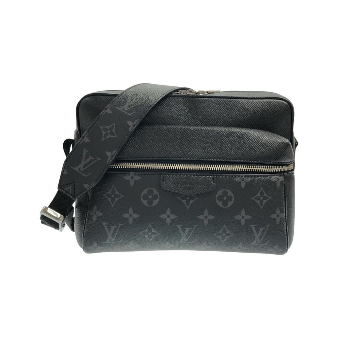 Louis Vuitton Taiga Rama Outdoor Messenger PM M30233 Shoulder Bag: --- Catalog ---Category: SizeSize (HxWxD): 19cm x 26cm x 10cm / 7.48'' x 10.23'' x 3.93''Category: DesignType: Shoulder bagColor: BlackGender: MenMaterial: Coated canvas , Leather Hardware Color: Silv