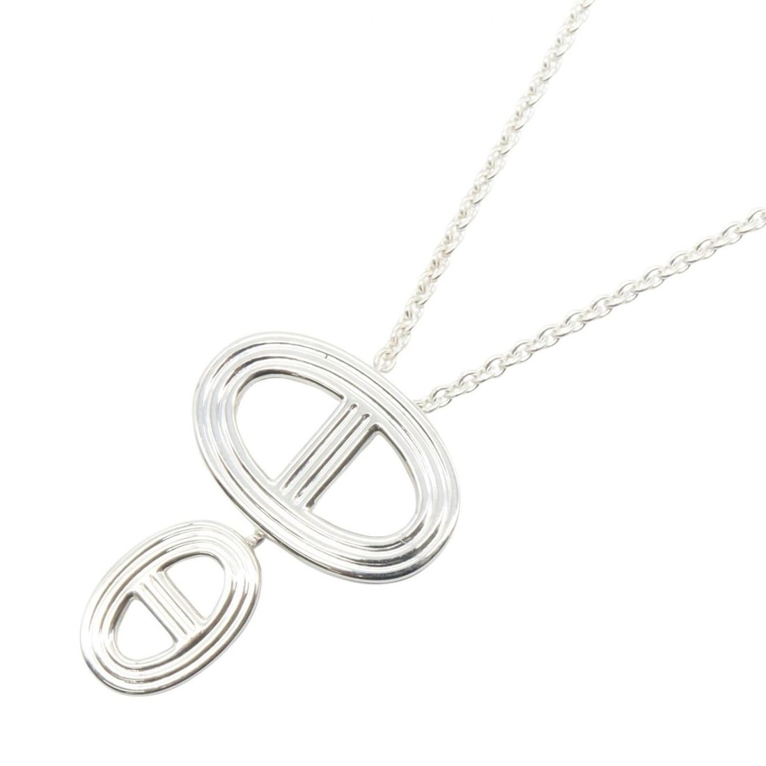 Hermes Chaine d'Ancre 24 Necklace, Sterling Silver 925, Women's Jewelry, Tone: --- Catalog ---Category: SizePendant Size: 30mm x 22mm / 1.18'' x 0.86''Neck Circumference: 39 cm - 41 cm / 15.35'' - 16.14''Category: DesignColor: SilverGender: WomenMaterial: Silver 925Necklace Type