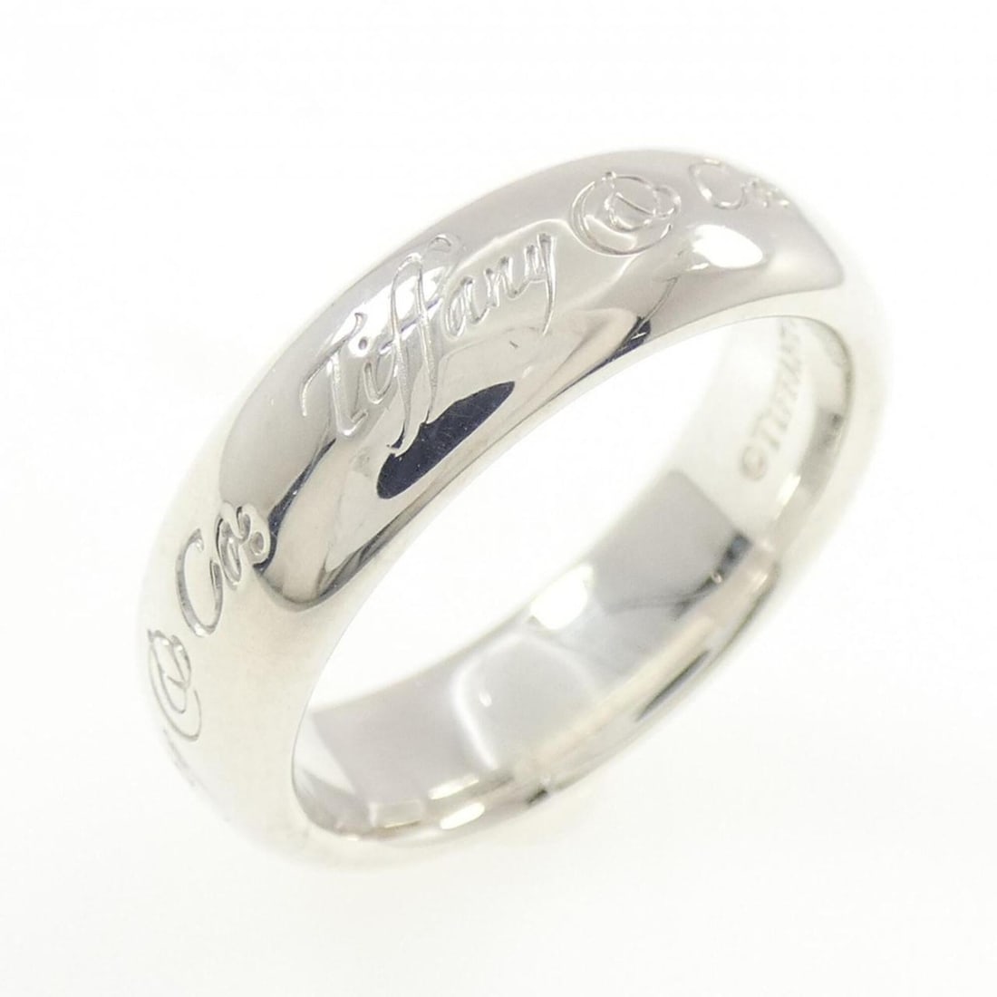 Tiffany Notes Ring: --- Catalog ---Category: Category: GeneralBrand: Tiffany--- Item List ---Section: ConditionRanking: Rank SA Used - Hardly any traces of usage nice item or refurbished itemCondition: Used (like