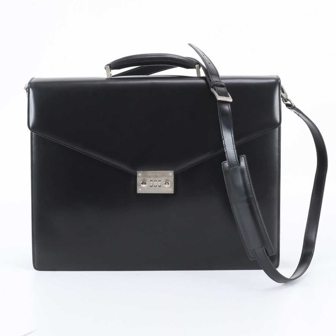Salvatore Ferragamo Leather 2-Way Handbag/Shoulder Bag, Black, Men's: --- Catalog ---Category: SizeSize (HxWxD): 32cm x 42cm x 8cm / 12.59'' x 16.53'' x 3.14''Strap Length: 122cm / 48.03''Handle Length: 20cm / 7.87''Category: DesignType: HandbagColor: BlackGender: MenMa
