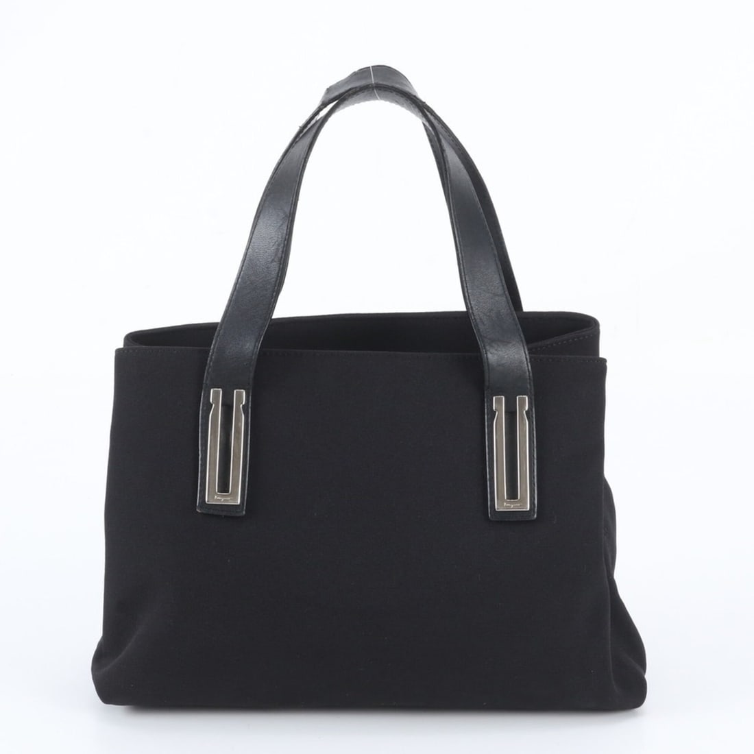 Salvatore Ferragamo Gancini 9650 Leather Nylon Handbag Tote Bag Black Women's: --- Catalog ---Category: SizeSize (HxWxD): 19cm x 27cm x 11cm / 7.48'' x 10.62'' x 4.33''Handle Length: 36cm / 14.17''Category: DesignType: Handbag, Tote bagColor: BlackGender: WomenMaterial: Leather 