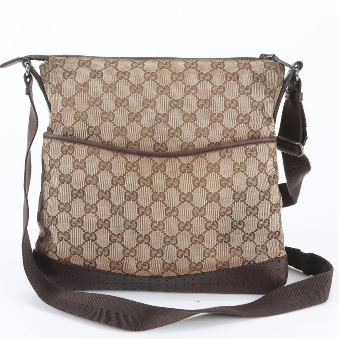 Gucci GG Canvas 145857 Leather Shoulder Bag Messenger Tote for Men: --- Catalog ---Category: SizeSize (HxWxD): 28cm x 30cm x 1cm / 11.02'' x 11.81'' x 0.39''Strap Length: 122cm / 48.03''Category: DesignType: Shoulder bag, Tote bagColor: BrownGender: MenMaterial: Leath
