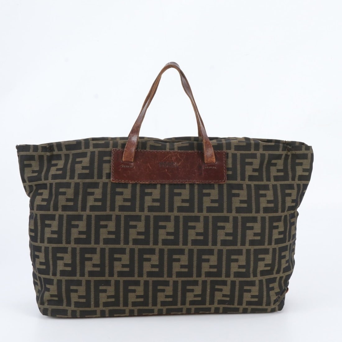 Fendi Zucca FF Leather Tote Bag, Handbag, Shoulder Brown, Women's: --- Catalog ---Category: SizeSize (HxWxD): 26cm x 34cm x 11cm / 10.23'' x 13.38'' x 4.33''Handle Length: 30cm / 11.81''Category: DesignType: Handbag, Tote bagColor: Black, BrownGender: WomenMaterial: 