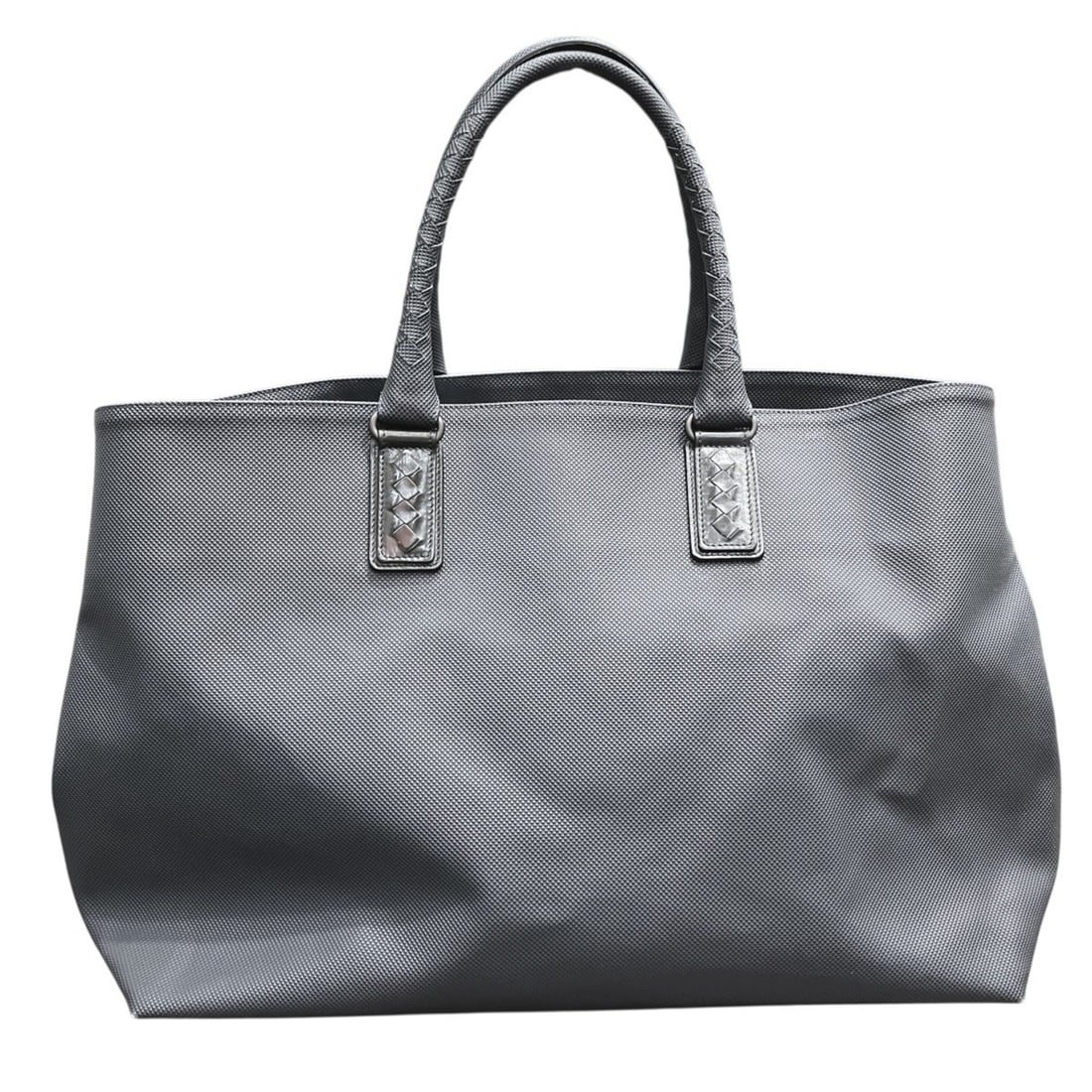 Bottega Veneta Marco Polo Large Tote Bag, Calf Leather, 222499: --- Catalog ---Category: SizeSize (HxWxD): 33cm x 45cm x 19cm / 12.99'' x 17.71'' x 7.48''Handle Length: 48cm / 18.89''Category: DesignType: Tote bagGender: WomenMaterial: PVC , Leather Outer Pocket: 