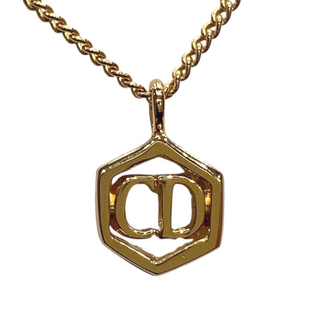 Christian Dior necklace, accessory. Total weight 4.0g, 43cm, GP (gold plated).: --- Catalog ---Category: SizeWeight: 4g / 0.14oz.Pendant Size: 10mm x 10mm / 0.39'' x 0.39''Neck Circumference: 43 cm / 16.92''Category: DesignColor: GoldGender: WomenNecklace Type: NecklaceCategory: 