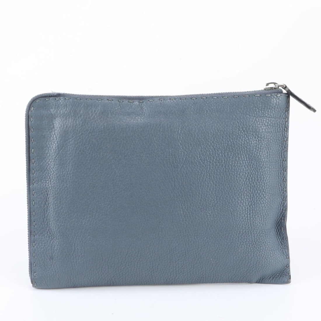 Fendi Leather Second Bag Clutch Handbag Pouch for Men: --- Catalog ---Category: SizeSize (HxWxD): 22cm x 29cm x 2cm / 8.66'' x 11.41'' x 0.78''Category: DesignType: Clutch bag, PouchColor: BlueGender: MenMaterial: Leather Category: GeneralBrand: Fendi--- 