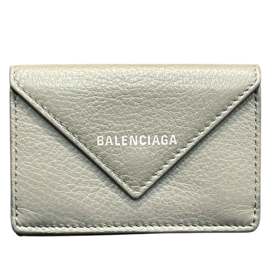 Balenciaga Paper Mini Wallet Tri-fold Leather 391446: --- Catalog ---Category: SizeSize (HxWxD): 6.5cm x 9.5cm x 1.5cm / 2.55'' x 3.74'' x 0.59''Category: DesignType: Wallet (tri-fold)Color: GrayGender: WomenMaterial: Leather Category: GeneralBrand: Bale