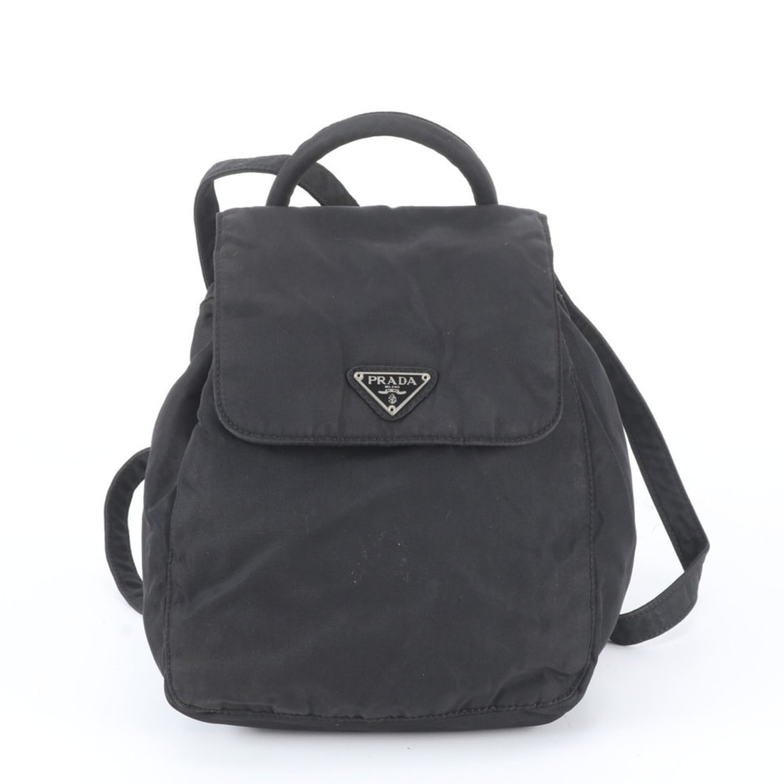 Prada white tag included, Tessuto nylon, triangle logo, backpack, shoulder bag, handbag, women's.: --- Catalog ---Category: SizeSize (HxWxD): 21cm x 17cm x 10cm / 8.26'' x 6.69'' x 3.93''Category: DesignType: Backpack, Shoulder bagColor: BlackGender: WomenCategory: GeneralBrand: PradaCountry of Ori