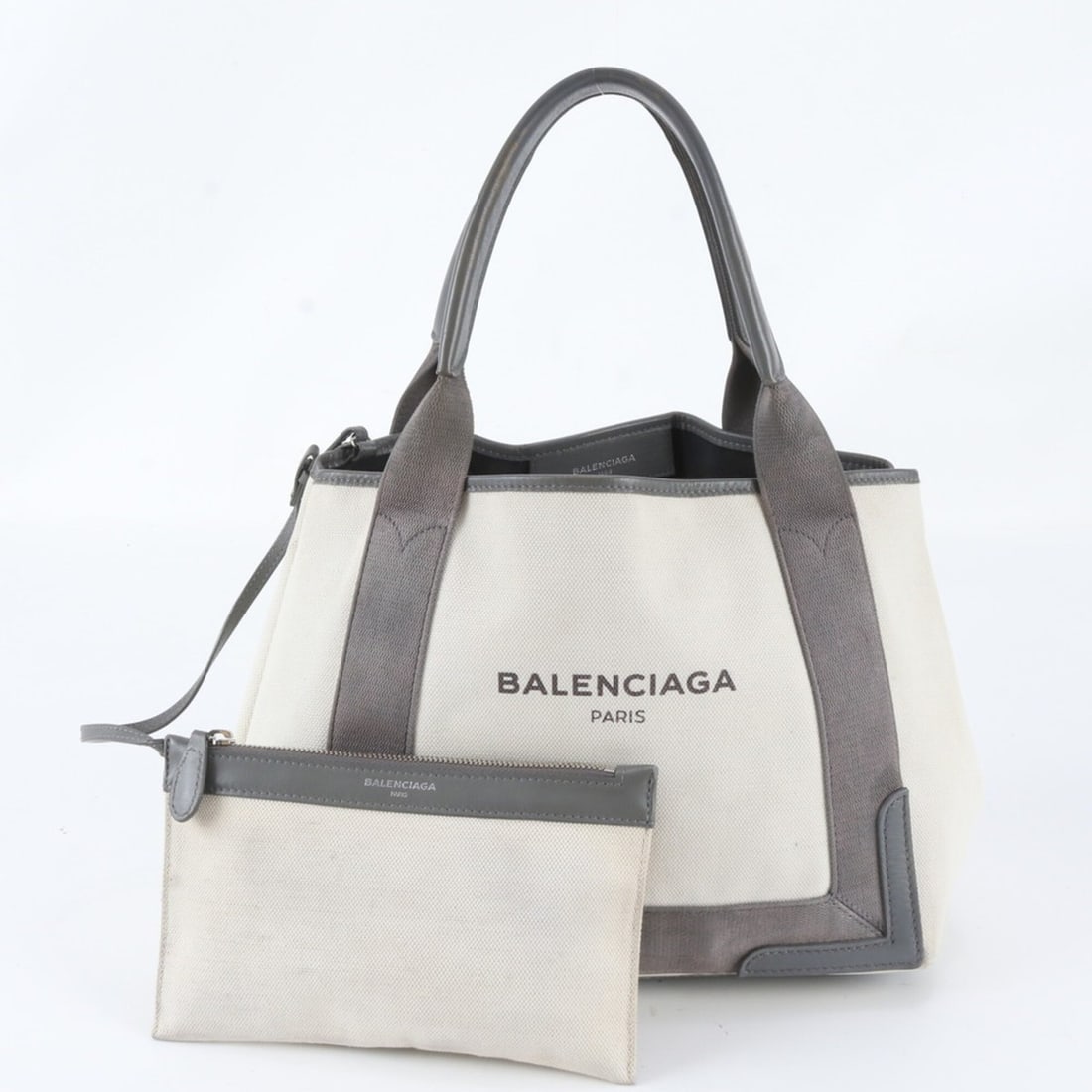 Balenciaga Navy Cabas Handbag with Pouch 339933 Leather Tote Bag Shoulder Women's: --- Catalog ---Category: SizeSize (HxWxD): 24cm x 30cm x 16cm / 9.44'' x 11.81'' x 6.29''Category: DesignType: Handbag, Shoulder bag, Tote bagColor: Gray, IvoryGender: WomenMaterial: Leather , Canvas 