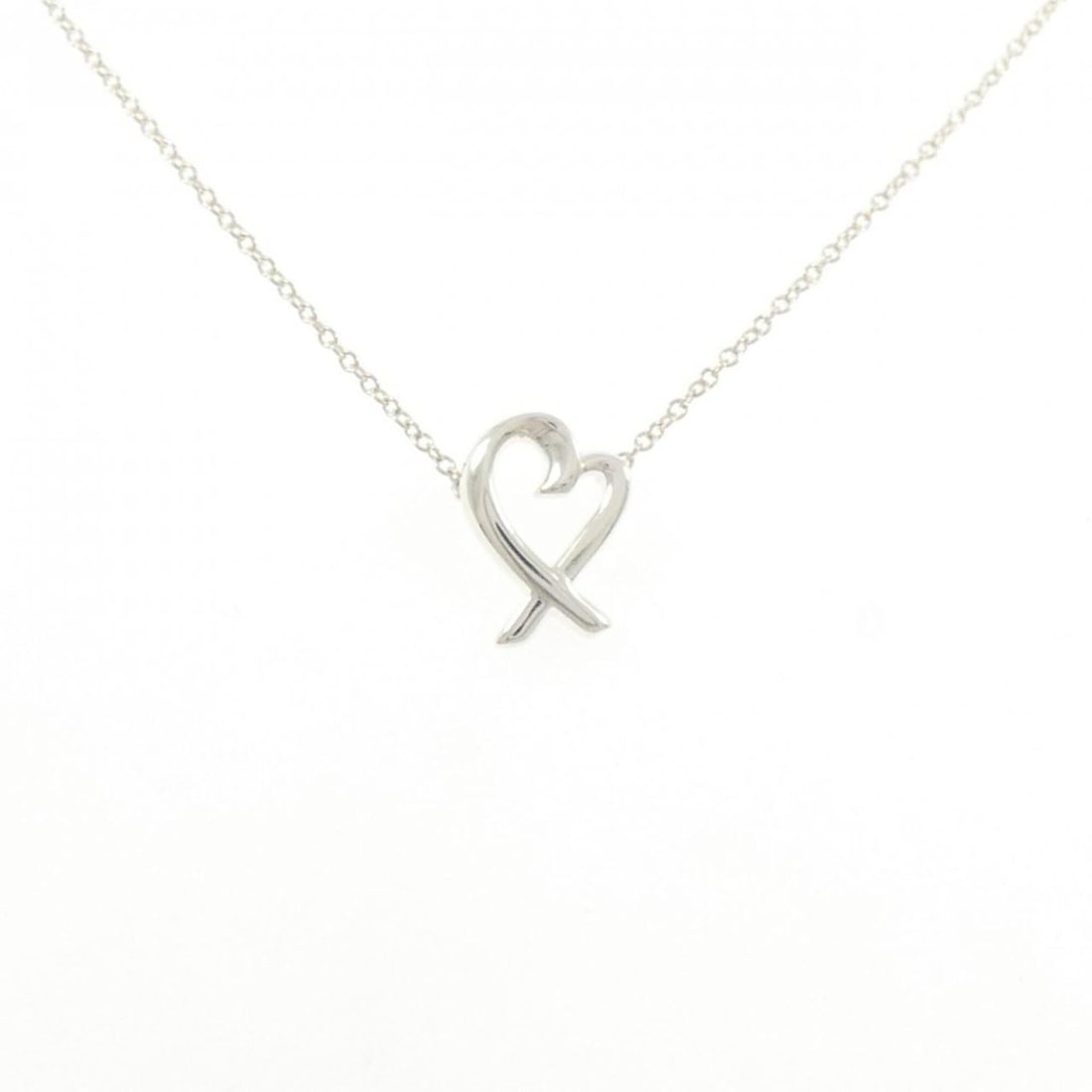 Tiffany Loving Heart Mini Necklace: --- Catalog ---Category: SizePendant Size: 11.8mm x 8.7mm / 0.46'' x 0.34''Neck Circumference: 41 cm / 16.14''Category: DesignGender: WomenMaterial: Silver 925Pendant Type: PendantNecklace Type: