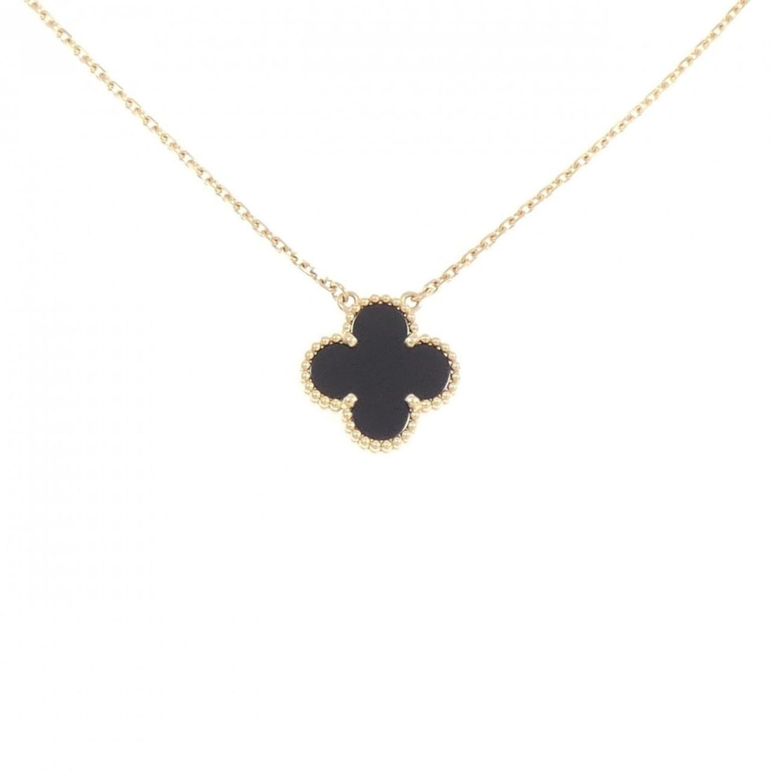 Van Cleef & Arpels Vintage Alhambra Necklace: --- Catalog ---Category: SizePendant Size: 14.9mm x 14.9mm / 0.58'' x 0.58''Neck Circumference: 37 cm - 42 cm / 14.56'' - 16.53''Category: DesignGender: WomenMaterial: Yellow gold (18K)Pendant Type: P