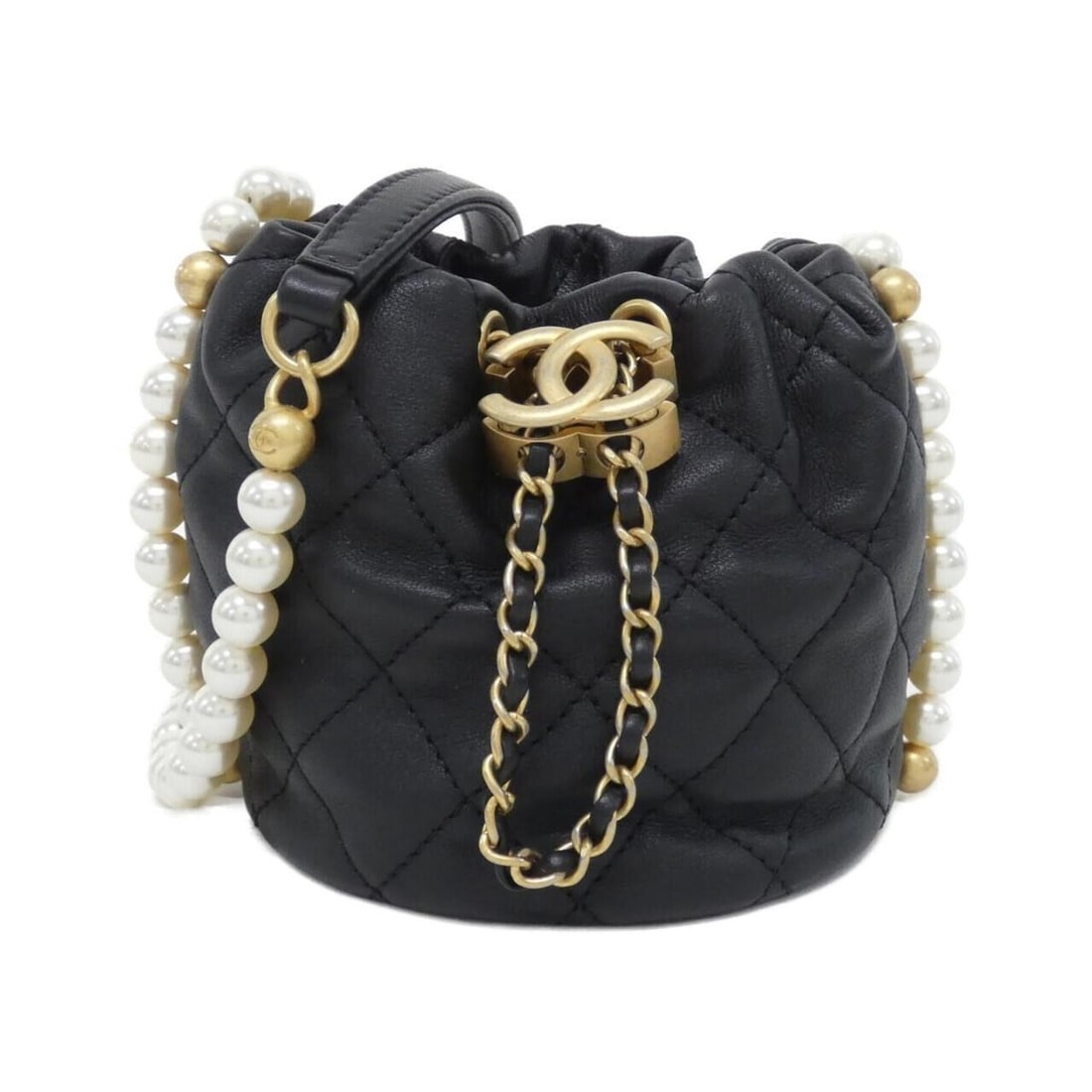 Chanel AS2529 Shoulder Bag: --- Catalog ---Category: SizeSize (HxWxD): 11cm x 11cm x 11cm / 4.33'' x 4.33'' x 4.33''Category: DesignType: Shoulder bagColor: BlackGender: WomenMaterial: Leather Hardware Color: Matte