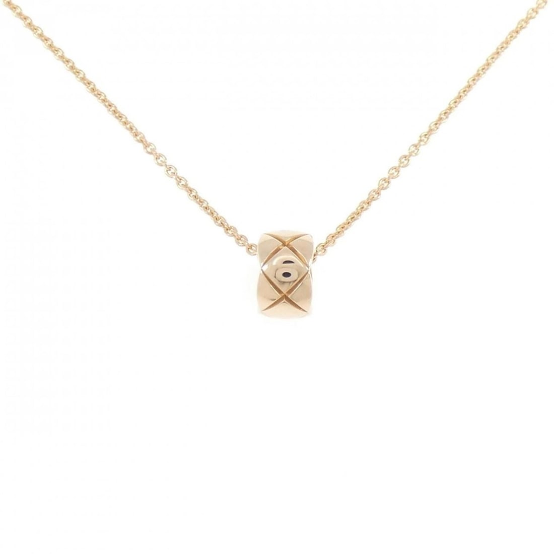 Chanel Coco Crush Necklace: --- Catalog ---Category: SizePendant Size: 8mm x 4.9mm / 0.31'' x 0.19''Neck Circumference: 38 cm - 47 cm / 14.96'' - 18.5''Category: DesignGender: WomenMaterial: Pink gold (18K)Pendant Type: