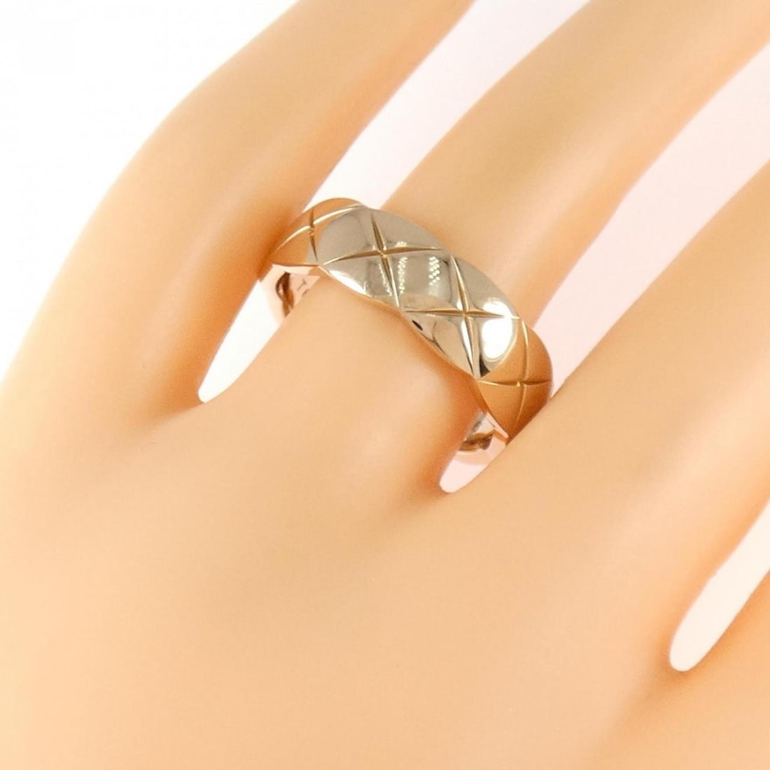 Chanel Coco Crush Medium Ring - 4