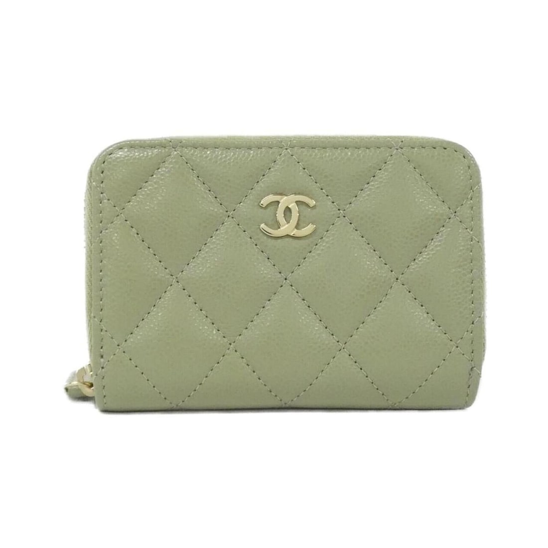 Chanel Timeless Classic Line AP0216 Wallet/Coin Case: --- Catalog ---Category: SizeSize (HxWxD): 8cm x 10.5cm x 2cm / 3.14'' x 4.13'' x 0.78''Category: DesignType: Coin purse/coin caseColor: GreenGender: Men,WomenMaterial: Grained Calfskin Category: