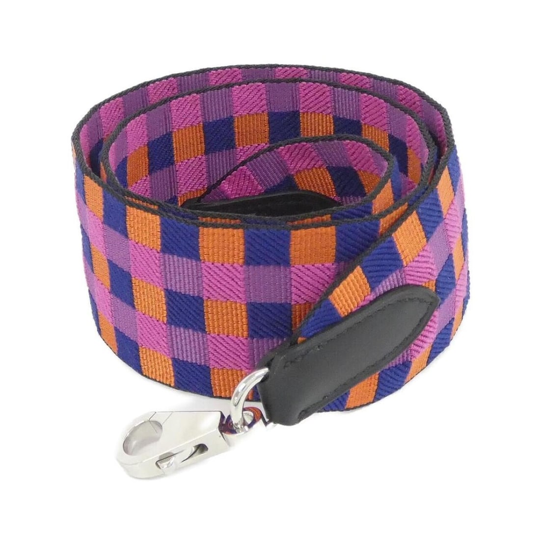 Hermes Sangle Maxi Cadreille 083421CK Strap: --- Catalog ---Category: SizeSize (HxWxD): 70cm x 5cm / 27.55'' x 1.96''Category: DesignType: StrapColor: Black, PurpleGender: Men,WomenMaterial: Canvas, Swift leatherCategory: GeneralMPN: 083421CKBra