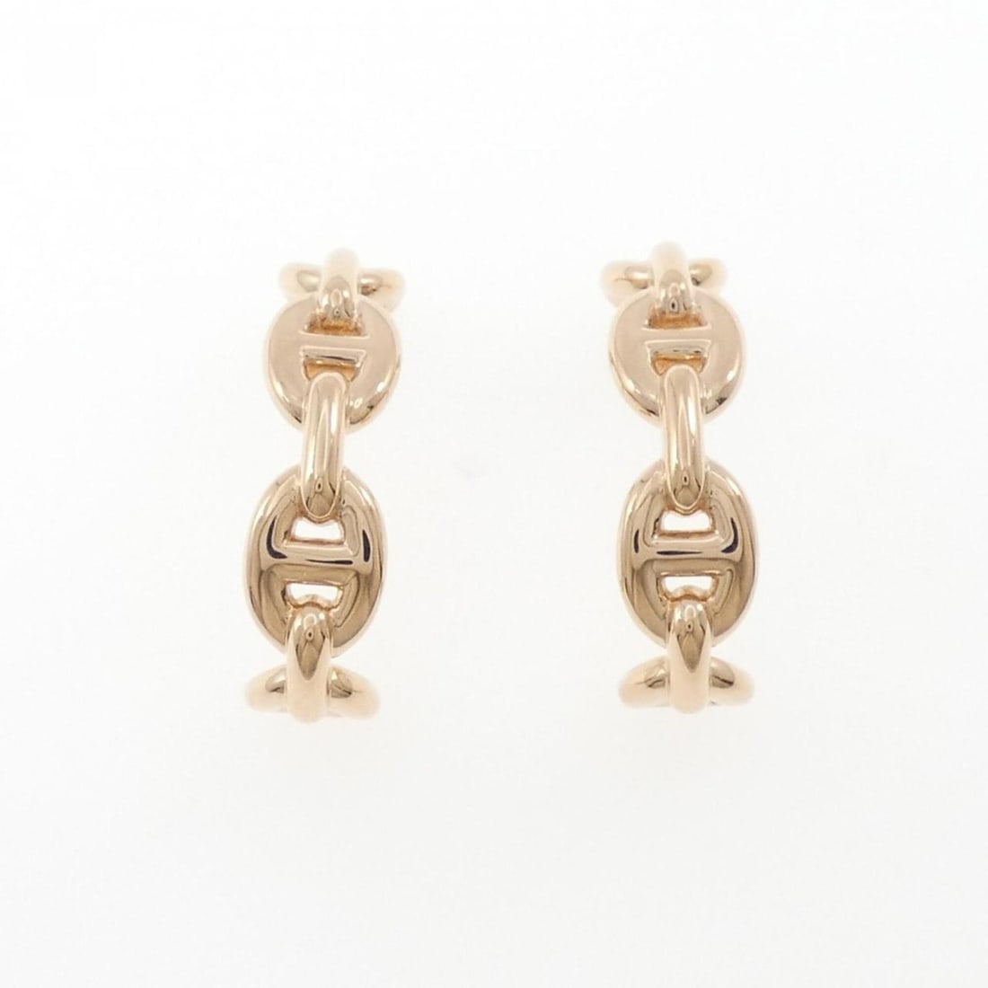 Hermes Hermès Chaine d'Ancre Enchainée Earrings: --- Catalog ---Category: SizeSize (HxWxD): 26.70mm x 6.90mm / 1.05'' x 0.27''Category: DesignType: Stud earringsGender: WomenMaterial: Pink gold (18K)Category: GeneralMPN: H221511BBrand: Hermes--- Ite