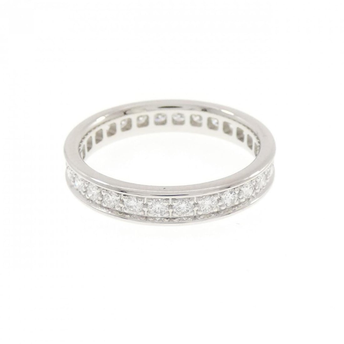 Cartier wedding ring: --- Catalog ---Category: SizeUS Size: 4.5Brand Size: 48Category: DesignType: Wedding ringColor: White goldStone: DiamondGender: WomenMaterial: White gold (18K)Category: GeneralMPN: B4054200Brand: