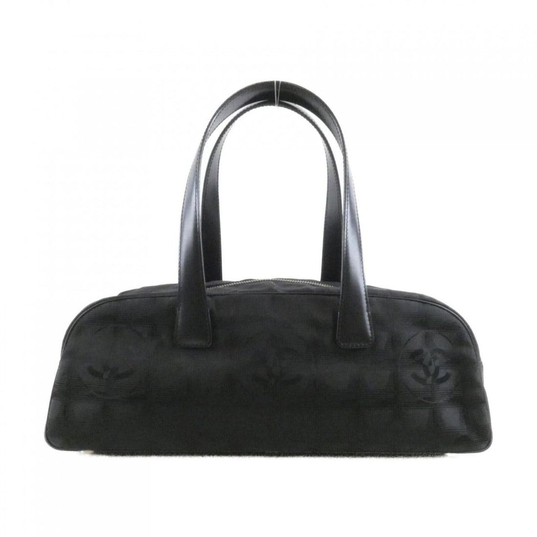Chanel Travel Line 15828 Handbag: --- Catalog ---Category: SizeSize (HxWxD): 13cm x 34cm x 10cm / 5.11'' x 13.38'' x 3.93''Category: DesignType: HandbagColor: BlackGender: WomenMaterial: Nylon Hardware Color: GoldCategory: