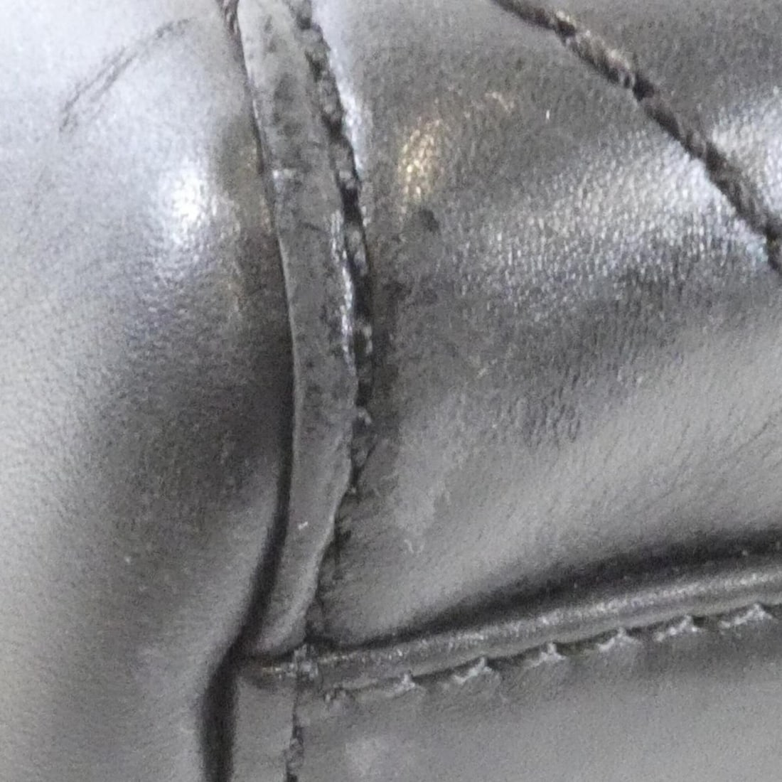 Chanel handbag - 4