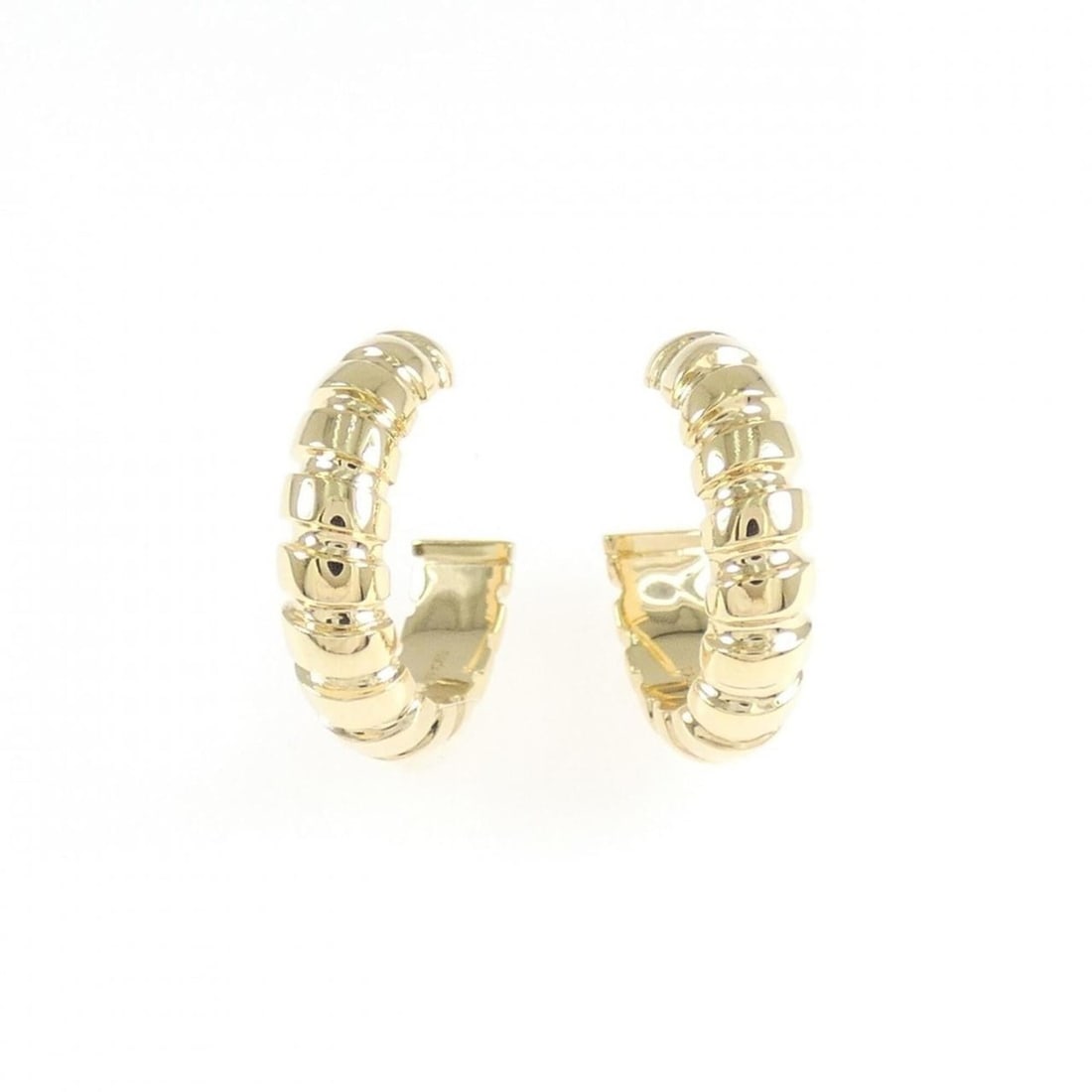 Bvlgari Tubogas Earrings: --- Catalog ---Category: SizeSize (HxWxD): 14.60mm x 3.60mm / 0.57'' x 0.14''Category: DesignType: Stud earringsGender: WomenMaterial: Yellow gold (18K)Category: GeneralMPN: 361991Brand: Bvlgari---