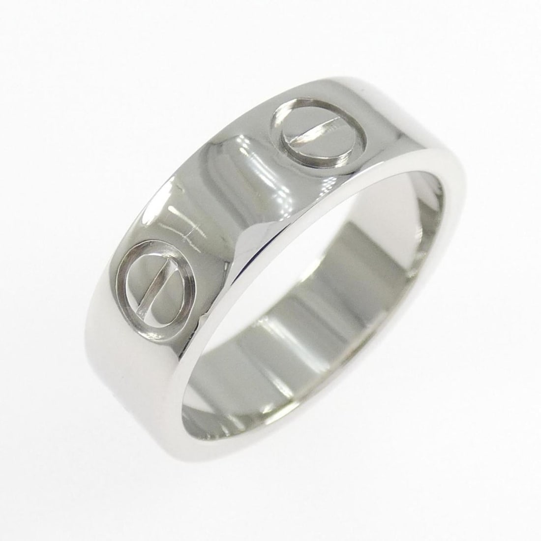 Cartier Love Ring: --- Catalog ---Category: SizeUS Size: 5Brand Size: 49Category: DesignType: Band ringGender: WomenMaterial: Platinum 950Category: GeneralMPN: B4084900Brand: Cartier--- Item List ---Section: