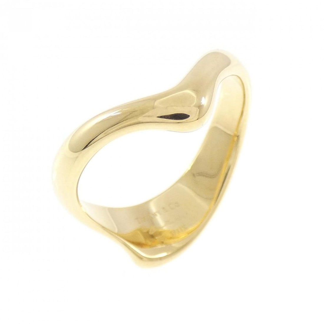 Tiffany & Co. 750YG Ring: --- Catalog ---Category: SizeWidth: 6mm / 0.24''Weight: 4.3g / 0.15oz.JP Size: 10US Size: 5.5Category: DesignType: Band ringGender: WomenMaterial: Yellow gold (18K)Category: GeneralBrand: Tiffany---
