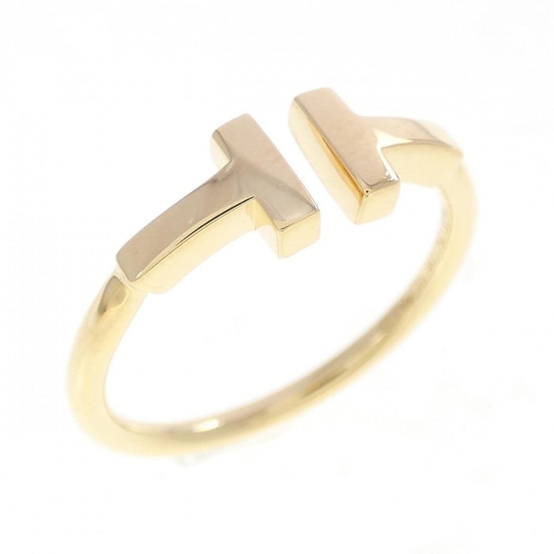 Tiffany T Wire Ring: --- Catalog ---Category: SizeWeight: 3g / 0.1oz.JP Size: 14.5US Size: 7Category: DesignType: Band ringGender: WomenMaterial: Yellow gold (18K)Category: GeneralBrand: Tiffany--- Item List ---Section: