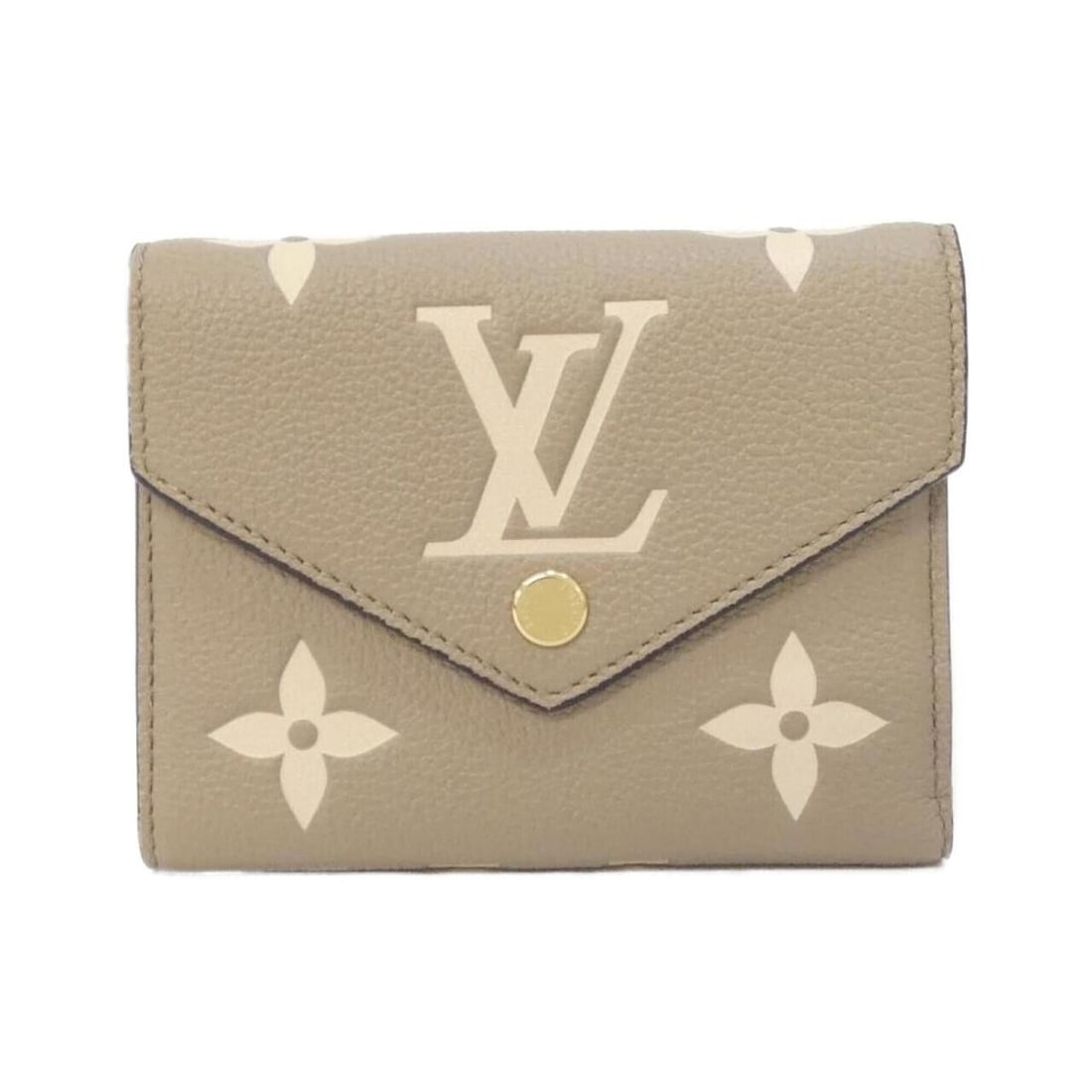 Louis Vuitton Bicolor Monogram Empreinte Portefeuille Victorine M81861 Wallet: --- Catalog ---Category: SizeSize (HxWxD): 9cm x 12cm x 2cm / 3.54'' x 4.72'' x 0.78''Category: DesignType: Wallet (bi-fold)Color: Beige, TourterelleGender: WomenMaterial: Leather Leather/Fur Type: