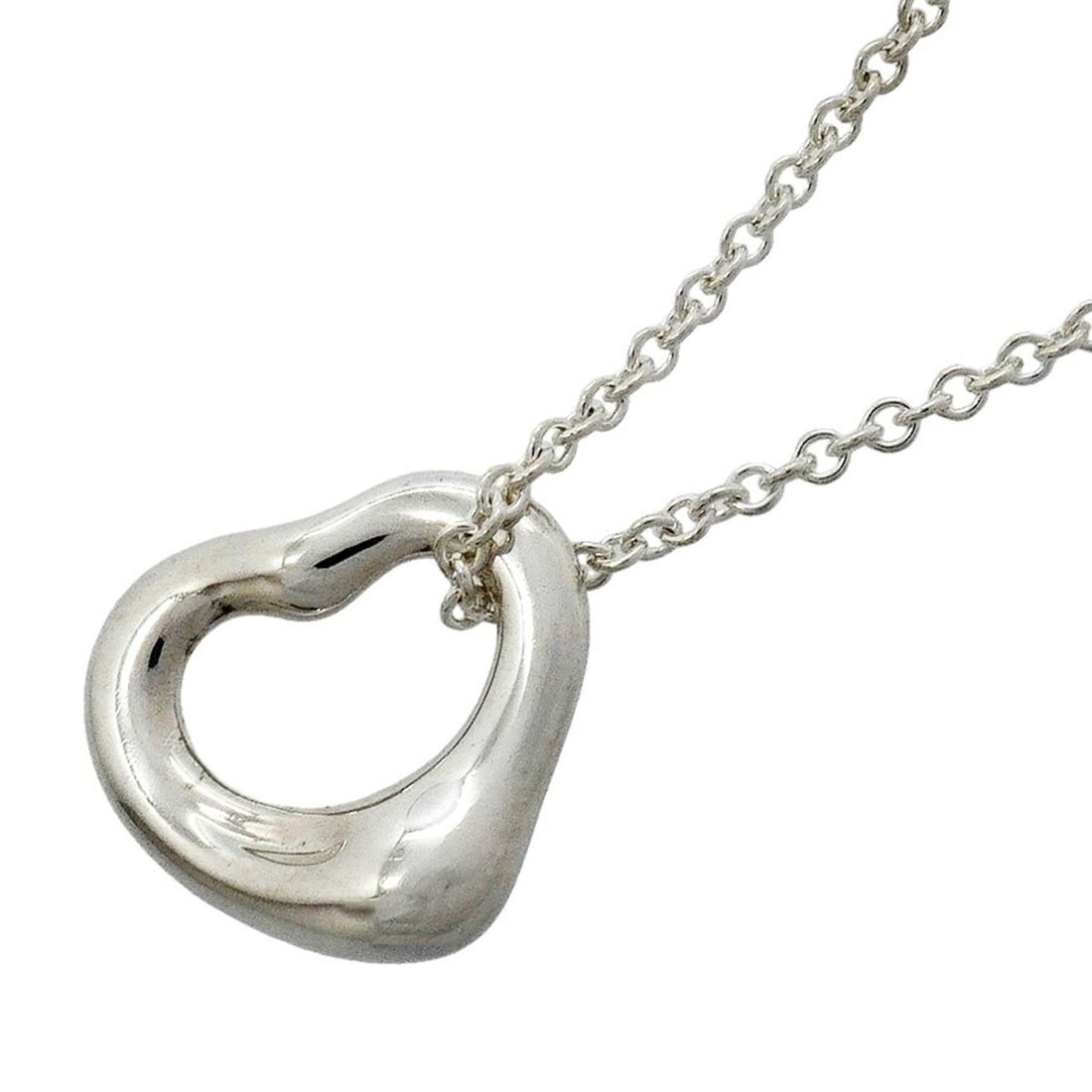 Tiffany & Co. Heart Necklace, Sterling Silver 925, Women's, P3270034: --- Catalog ---Category: SizePendant Size: 9.9mm x 11mm / 0.38'' x 0.43''Neck Circumference: 40.5 cm / 15.94''Category: DesignGender: WomenMaterial: Silver 925Necklace Type: NecklaceCategory: GeneralB