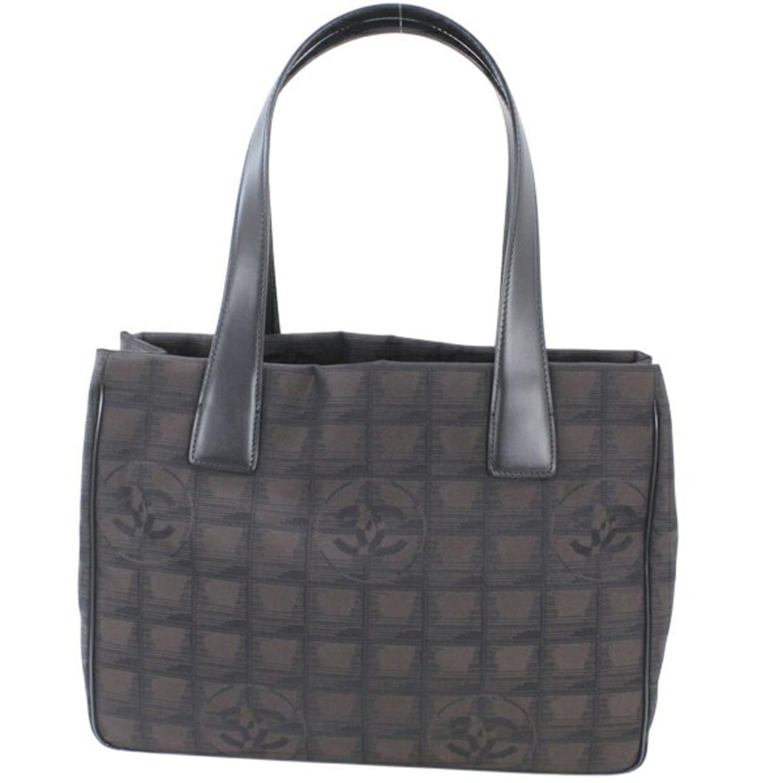 CHANEL New Travel Line Tote PM Dark Brown Bag Handbag Women's Nylon T6249: --- Catalog ---Category: SizeSize (HxWxD): 21cm x 29cm x 12cm / 8.26'' x 11.41'' x 4.72''Category: DesignType: Handbag, Tote bagColor: Brown, Dark brownGender: WomenMaterial: New Travel Line Category: