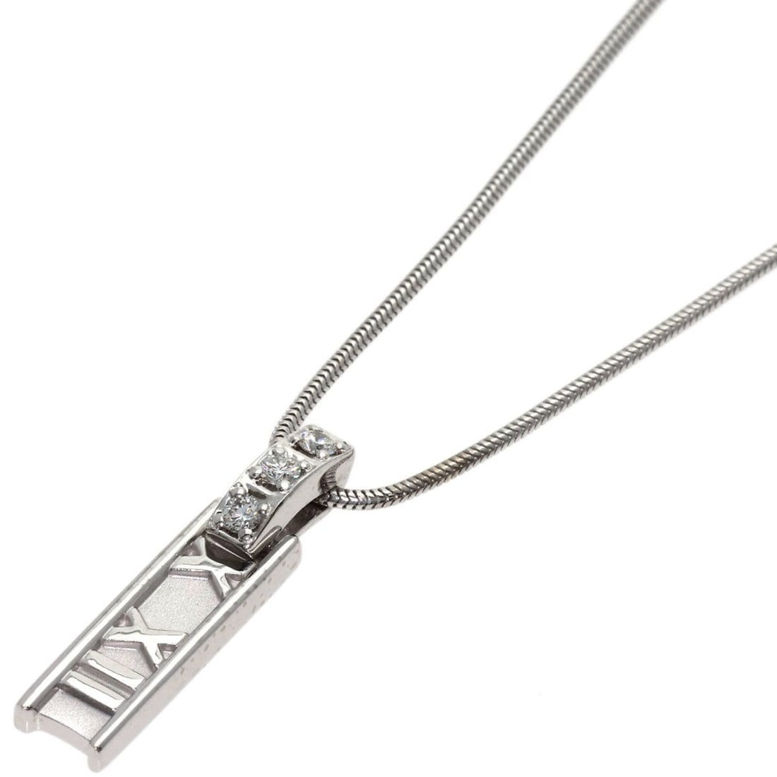 Tiffany & Co. Atlas Diamond Necklace, 18K White Gold, Women's.: --- Catalog ---Category: SizePendant Size: 22.5mm x 4.4mm / 0.88'' x 0.17''Neck Circumference: 41.5 cm / 16.33''Category: DesignGender: WomenMaterial: White gold (18K)Necklace Type: NecklaceCategory: 