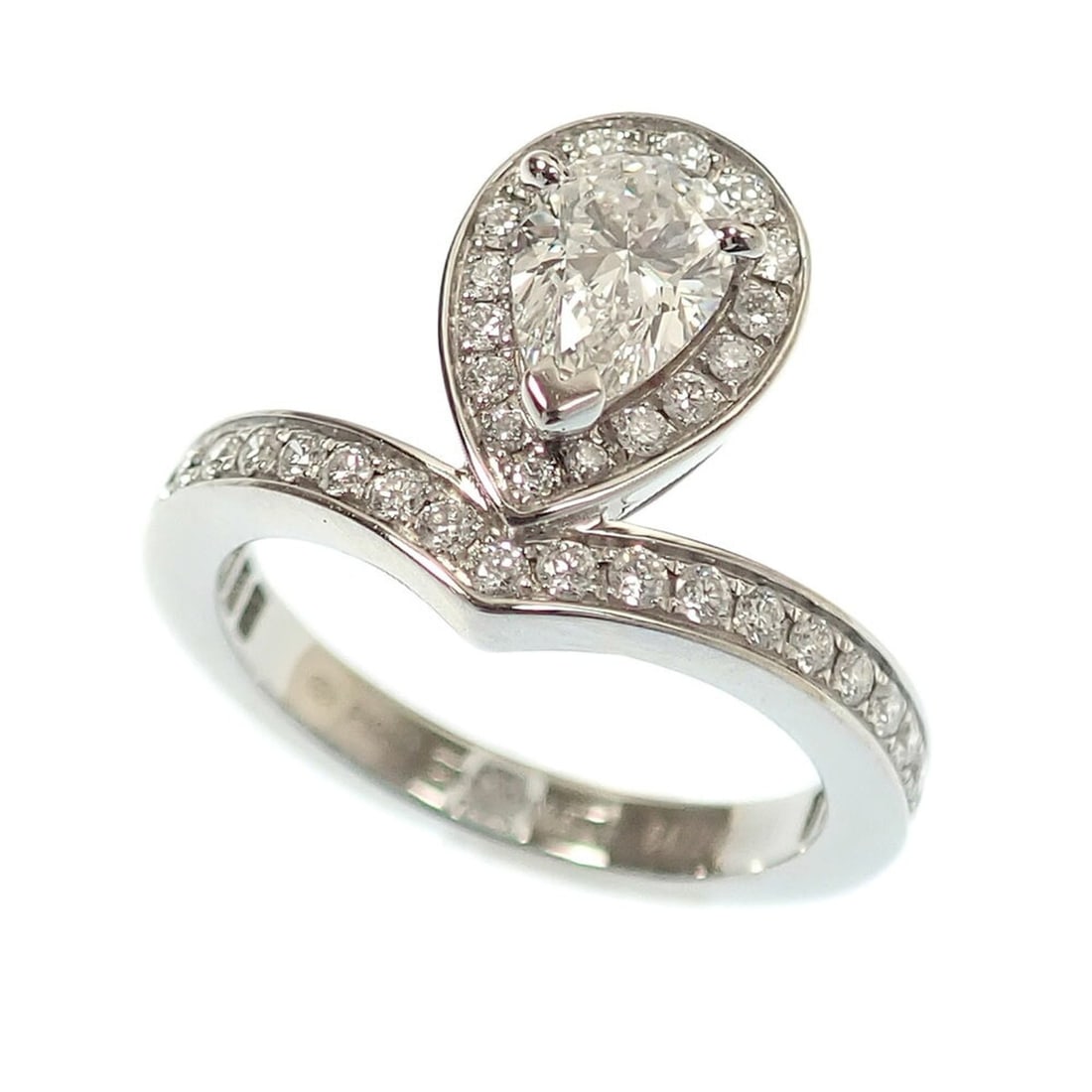 Chaumet Aigrette Pavé Ring, Women's, Diamond, Pt950, Size 6, 5.2g, Platinum J84092 C219600: --- Catalog ---Category: SizeWeight: 5.2g / 0.18oz.JP Size: 6US Size: 3.5Category: DesignType: Band ringStone: DiamondGender: WomenMaterial: Platinum 950Weight (ct.): 0.50Category: GeneralBrand: Chaum