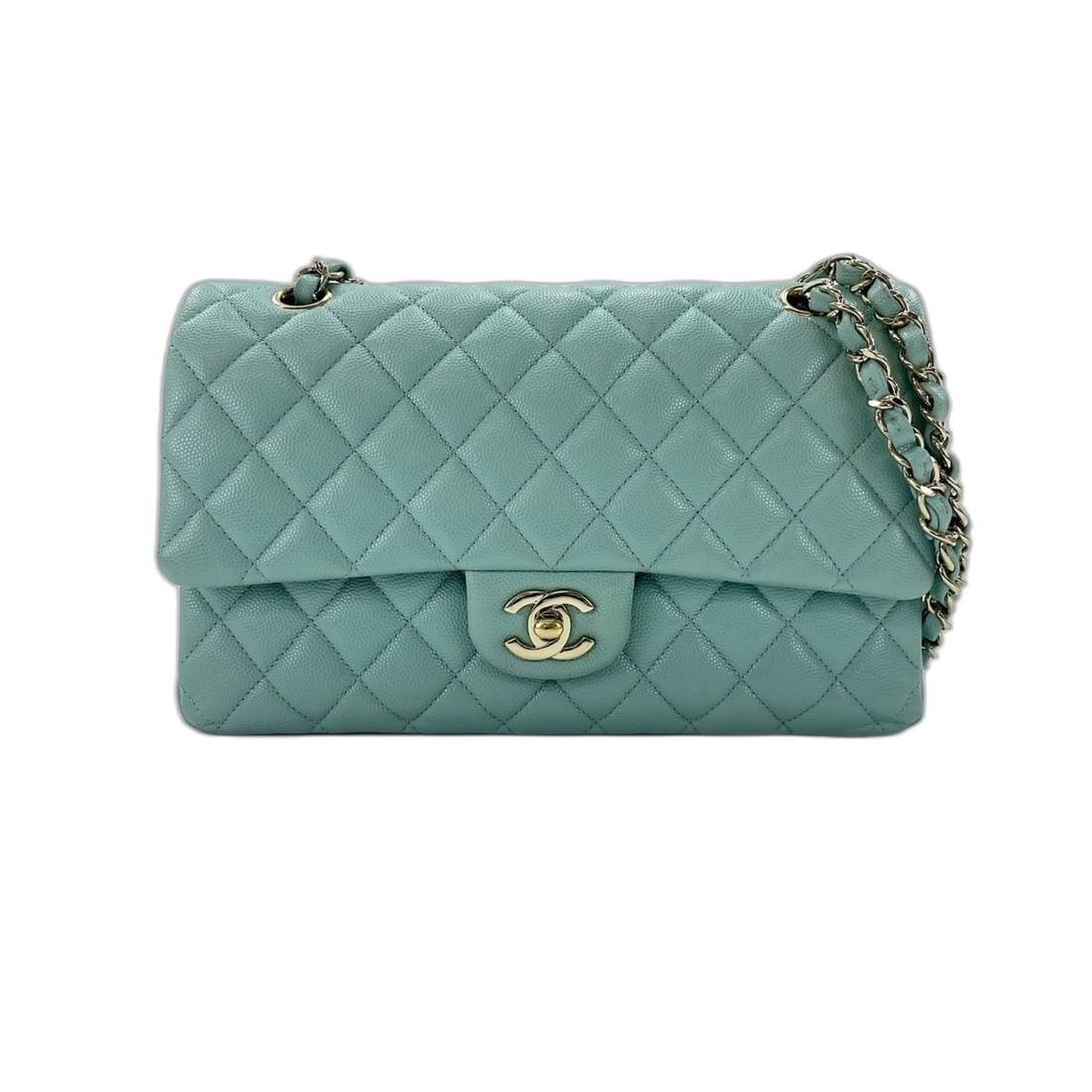 CHANEL Matelassé 25 Shoulder Bag, Blue: --- Catalog ---Category: SizeSize (HxWxD): 15cm x 25cm x 6.5cm / 5.9'' x 9.84'' x 2.55''Strap Length: 53cm / 20.86''Category: DesignType: Shoulder bagColor: BlueGender: WomenCategory: GeneralLine: Mat