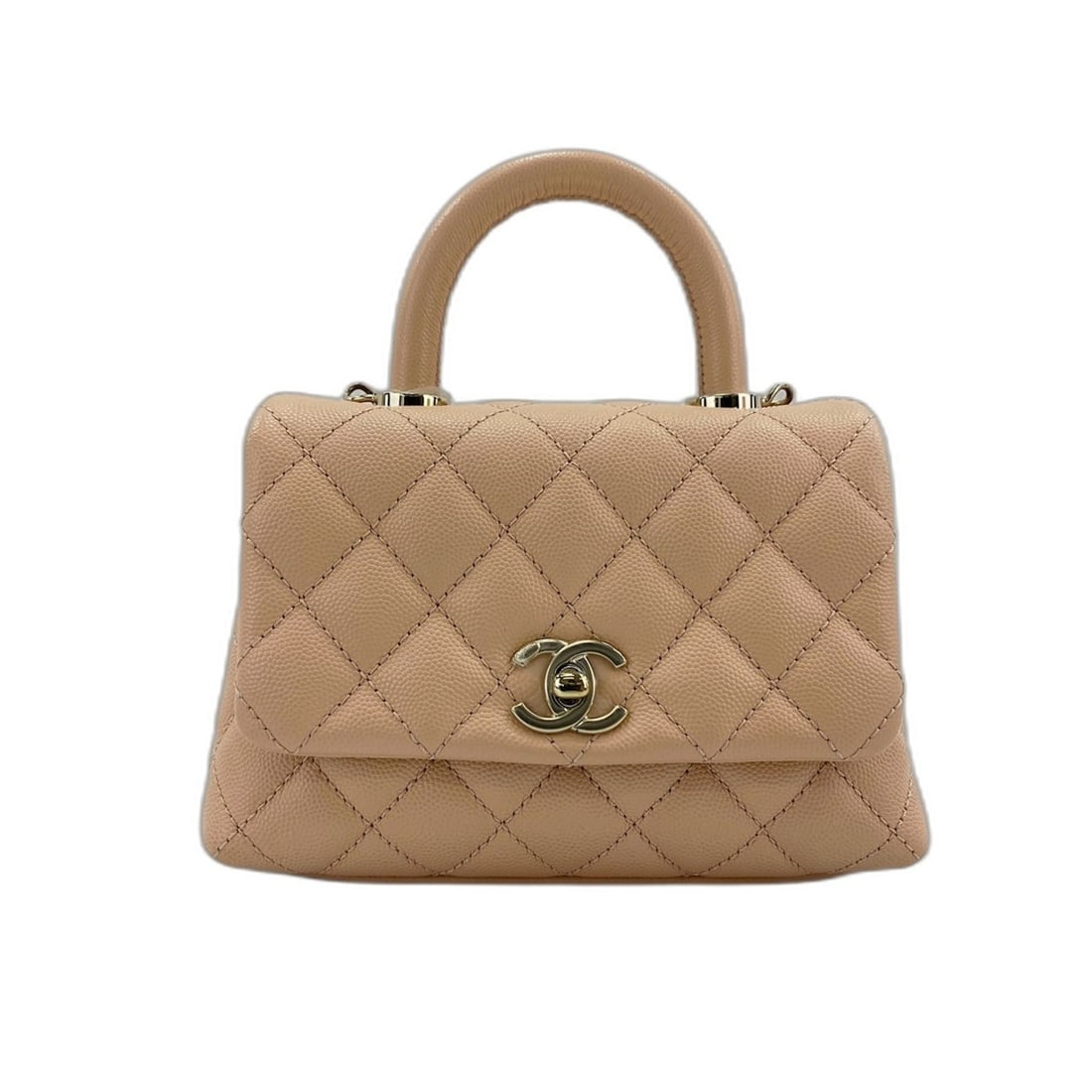 CHANEL Mini Matelassé Shoulder Bag Pink: --- Catalog ---Category: SizeHandle Drop: 6.00cm / 2.36''Size (HxWxD): 13cm x 16cm x 6cm / 5.11'' x 6.29'' x 2.36''Strap Length: 120cm / 47.24''Category: DesignType: Shoulder bagColor: PinkGender: Wom