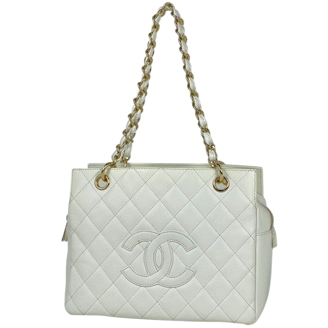 Chanel CHANEL Shoulder Bag Coco Mark Matelassé Caviar Leather White Women's: --- Catalog ---Category: SizeSize (HxWxD): 19cm x 24cm x 13cm / 7.48'' x 9.44'' x 5.11''Category: DesignType: Shoulder bagColor: WhiteGender: WomenMaterial: Grained Calfskin Category: GeneralLine: Mat