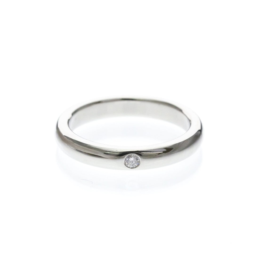 Tiffany Stacking Band Ring 1P Diamond Platinum Fashion Diamond Band Ring Silver: --- Catalog ---Category: SizeWidth: 2.9mm / 0.11''Weight: 5.1g / 0.17oz.JP Size: 6US Size: 3.5Category: DesignType: Band ringColor: SilverMetal: PlatinumStone: DiamondStyle: FashionGender: Men,WomenMa