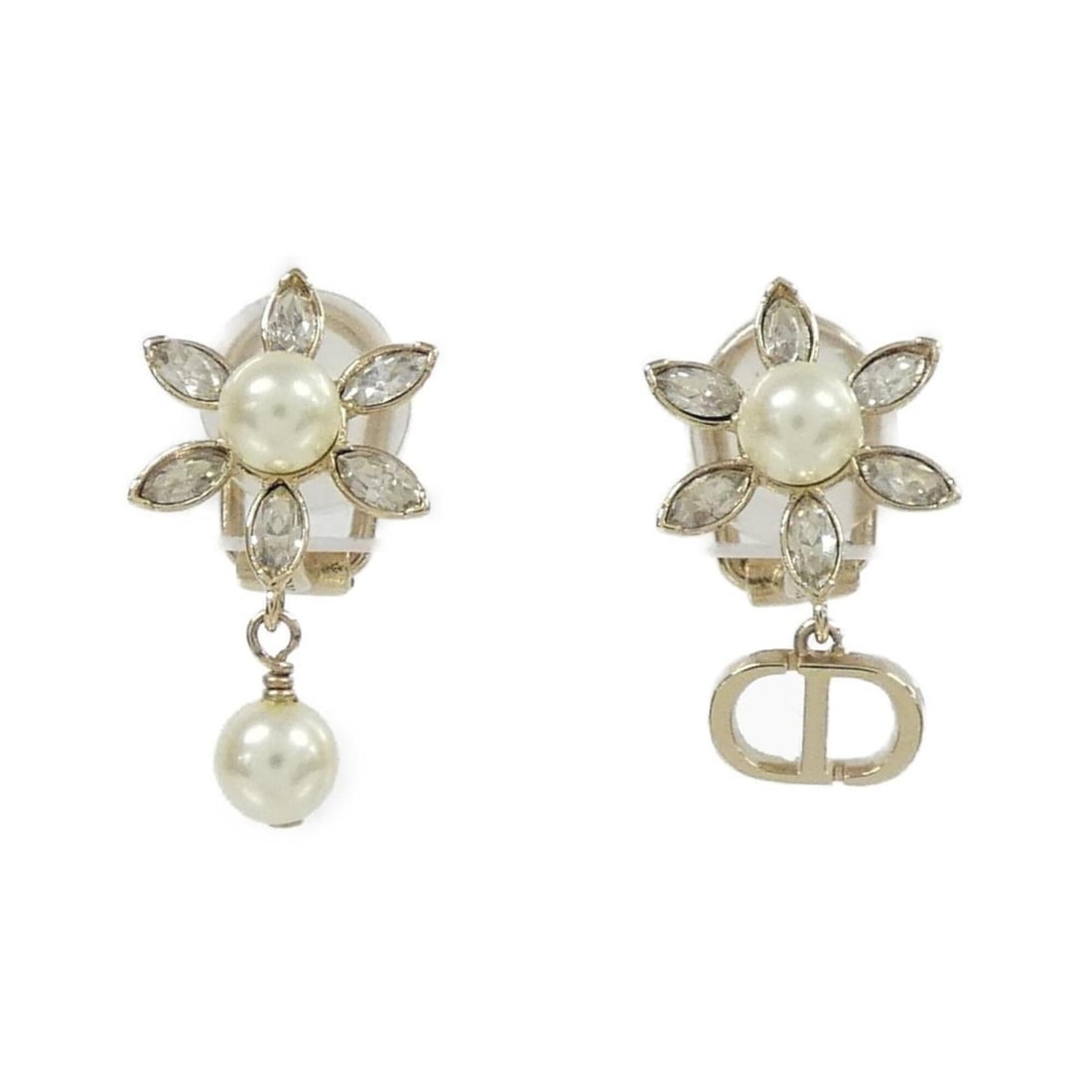 Christian Dior Bloom in E4086WOMCY Earrings: --- Catalog ---Category: SizeSize (HxWxD): 22.00mm x 15.00mm / 0.87'' x 0.59''Category: DesignType: Clip earringsColor: Clear, Gold, WhiteGender: WomenCategory: GeneralMPN: E4086WOMCYBrand: Christian
