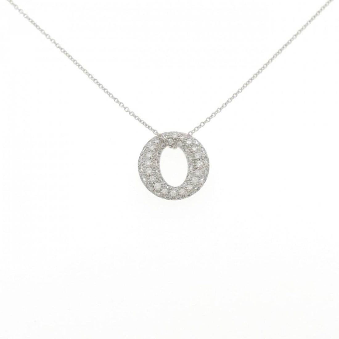 Tiffany Sebiana Necklace: --- Catalog ---Category: SizePendant Size: 14.1mm x 14.1mm / 0.55'' x 0.55''Neck Circumference: 40 cm / 15.74''Category: DesignGender: WomenMaterial: Platinum 950Pendant Type: PendantNecklace Type: