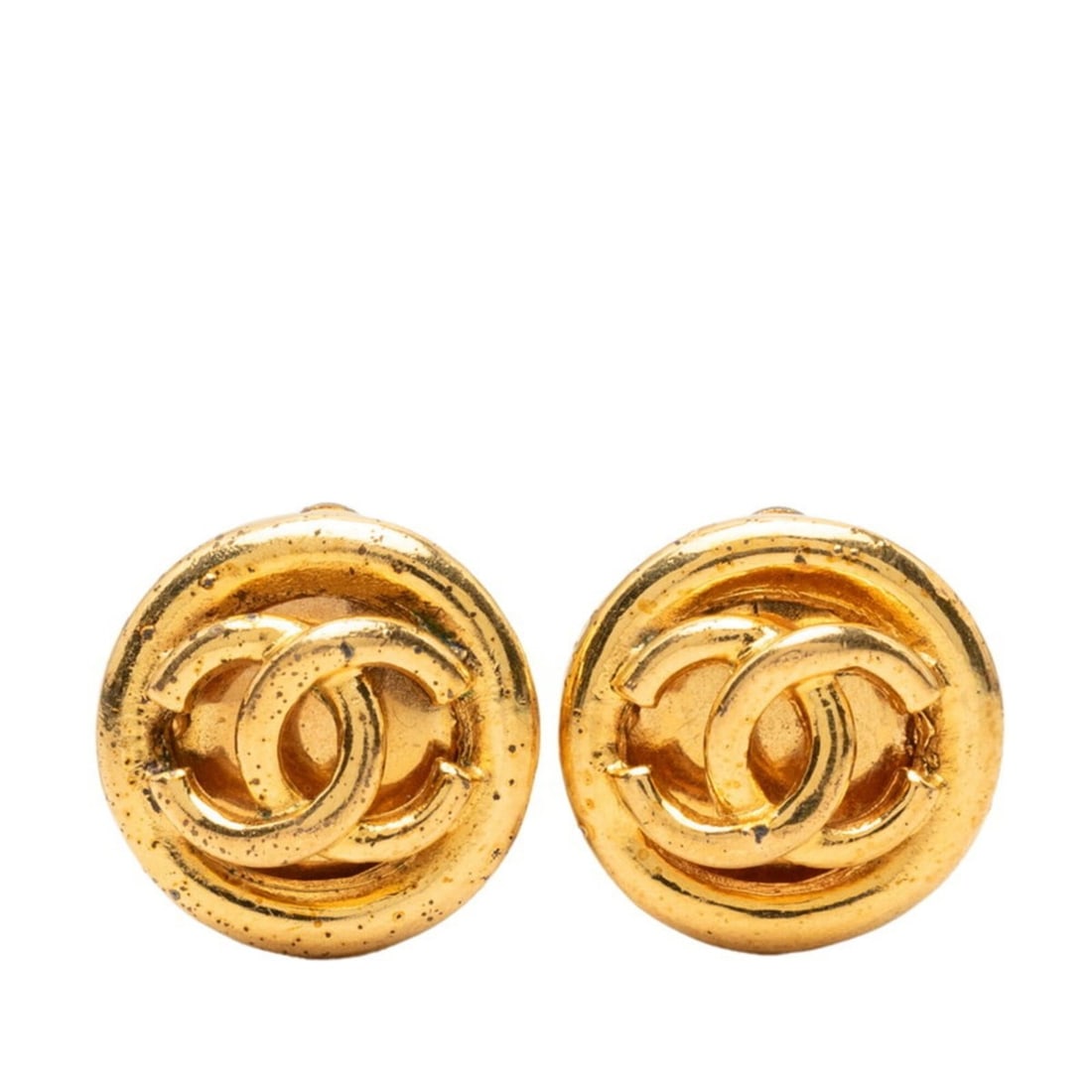 Chanel Coco Mark Vintage Round Earrings 93P Gold Plated GP Women's CHANEL: --- Catalog ---Category: SizeSize (HxWxD): 16.90mm x 16.90mm / 0.67'' x 0.67''Category: DesignType: Clip earringsColor: GoldGender: WomenMaterial: Gold platingCategory: GeneralBrand: Chanel--- Item Li