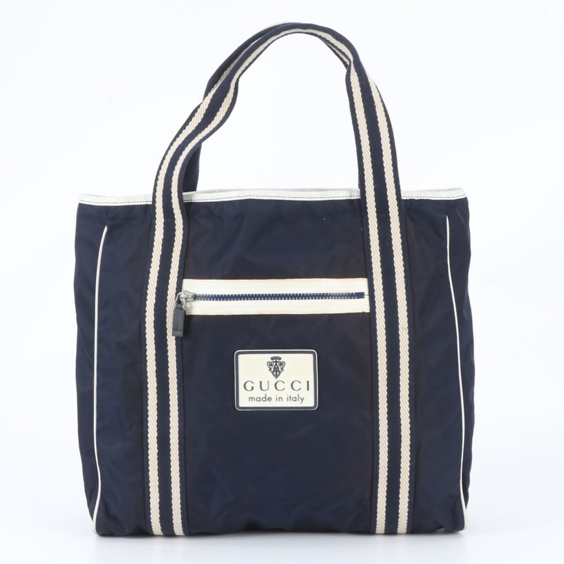 Gucci 189665 Leather Nylon Tote Bag Handbag Shoulder Navy Blue Men's: --- Catalog ---Category: SizeSize (HxWxD): 35cm x 35cm x 9cm / 13.77'' x 13.77'' x 3.54''Category: DesignType: Shoulder bag, Tote bagColor: Navy, WhiteGender: MenMaterial: Leather , Nylon Category: Ge