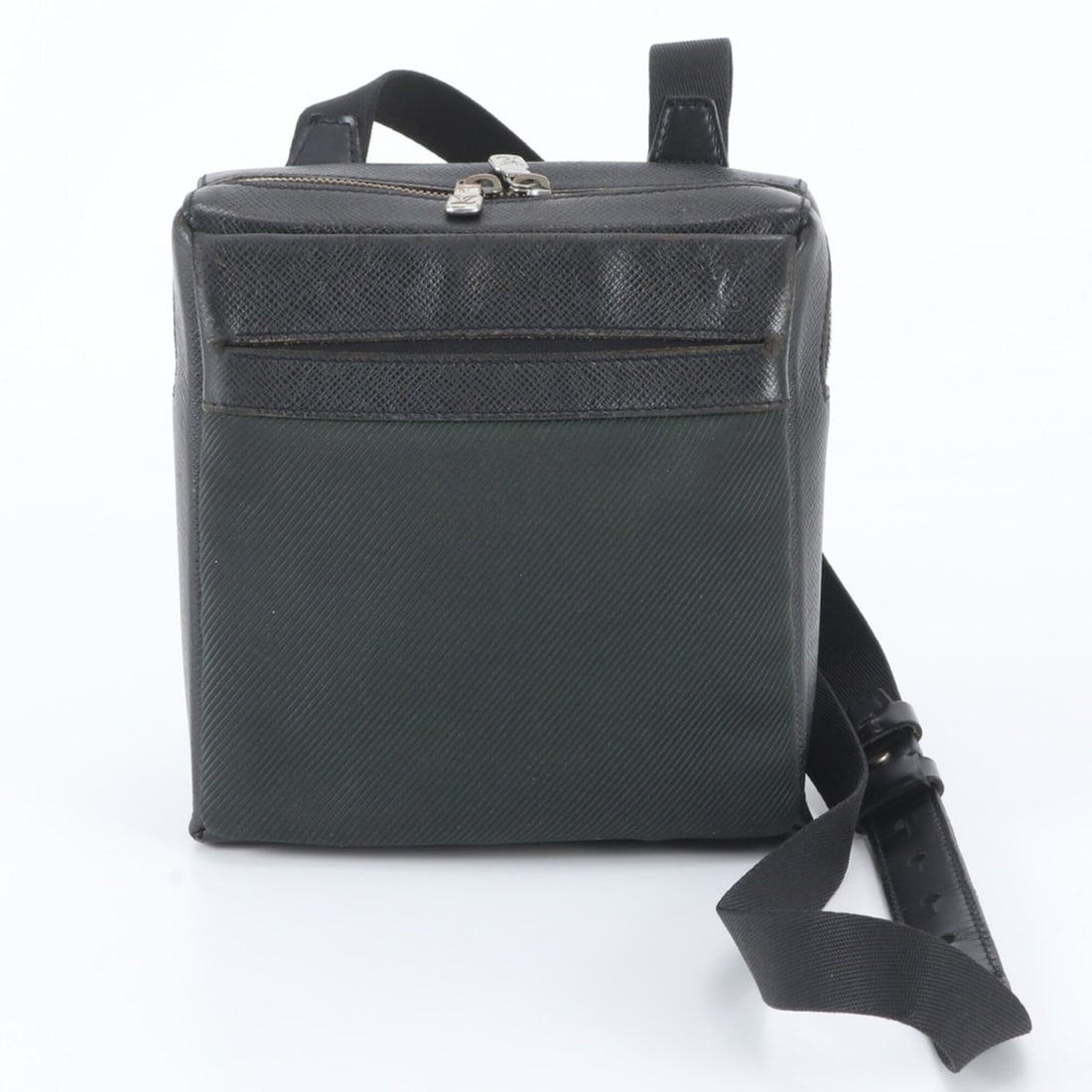 Louis Vuitton Taiga Sayan M30902 Leather Nylon Shoulder Bag Messenger for Men
