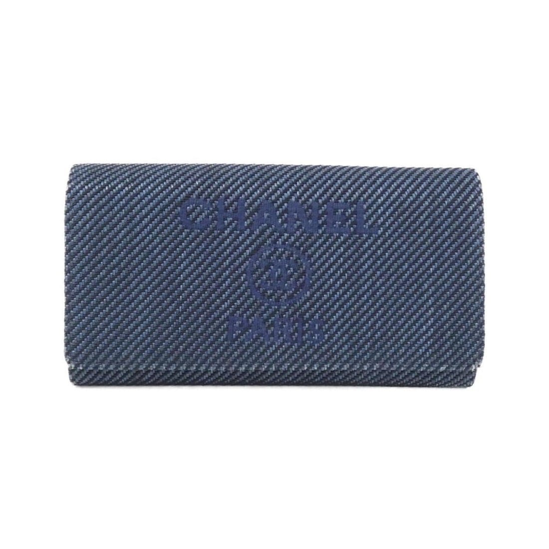Chanel Deauville Line 81976 Wallet: --- Catalog ---Category: SizeSize (HxWxD): 10.5cm x 19.5cm x 3cm / 4.13'' x 7.67'' x 1.18''Category: DesignType: Long wallet (bi-fold)Color: NavyMaterial: Nylon canvas , Leather Leather/Fur Type: