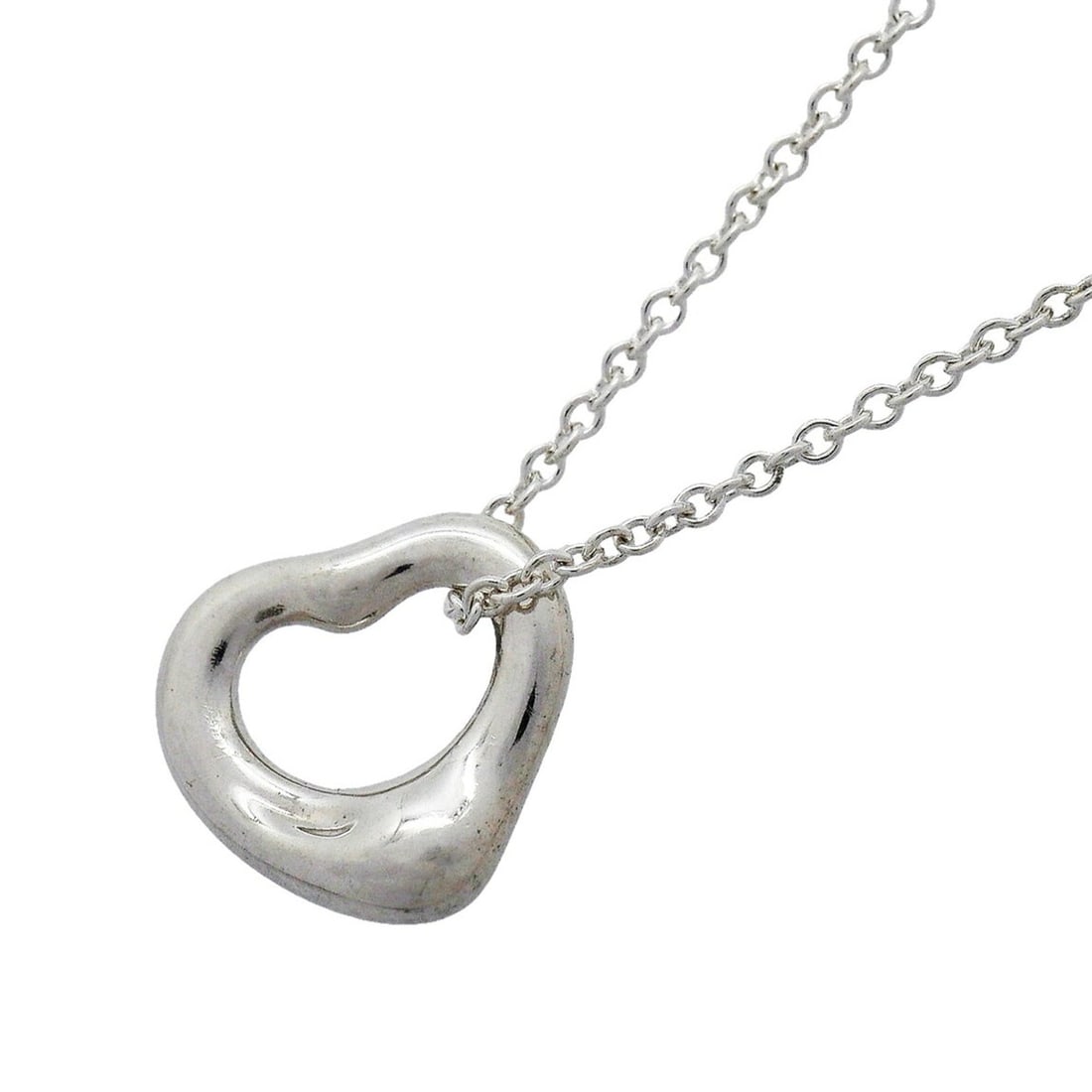 Tiffany & Co. Heart Necklace, Sterling Silver 925, Women's, P3195876: --- Catalog ---Category: SizePendant Size: 10mm x 11mm / 0.39'' x 0.43''Neck Circumference: 40.5 cm / 15.94''Category: DesignGender: WomenMaterial: Silver 925Necklace Type: NecklaceCategory: GeneralBr
