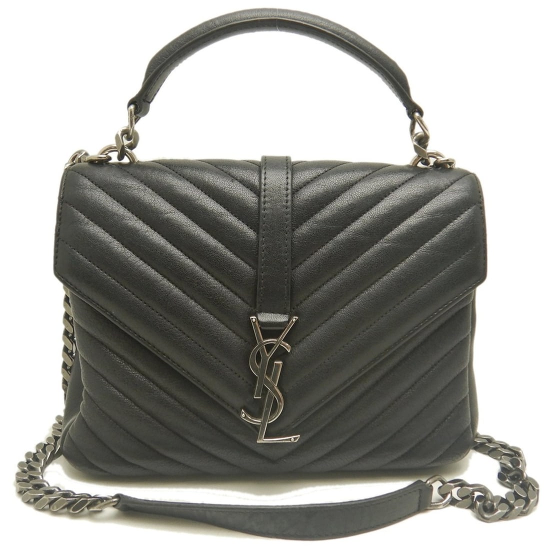 YVES SAINT LAURENT College 428056 Shoulder Bag, Lambskin, Black, Women's 254131: --- Catalog ---Category: SizeSize (HxWxD): 18cm x 24cm x 6cm / 7.08'' x 9.44'' x 2.36''Strap Length: 118cm / 46.45''Category: DesignType: School bag, Shoulder bagColor: BlackGender: WomenClosure: Magn